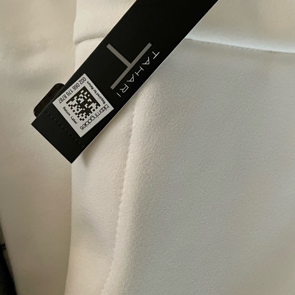 Tahari Crepe “White Star” Pull Up Flat Front Pant - Picture 3 of 3